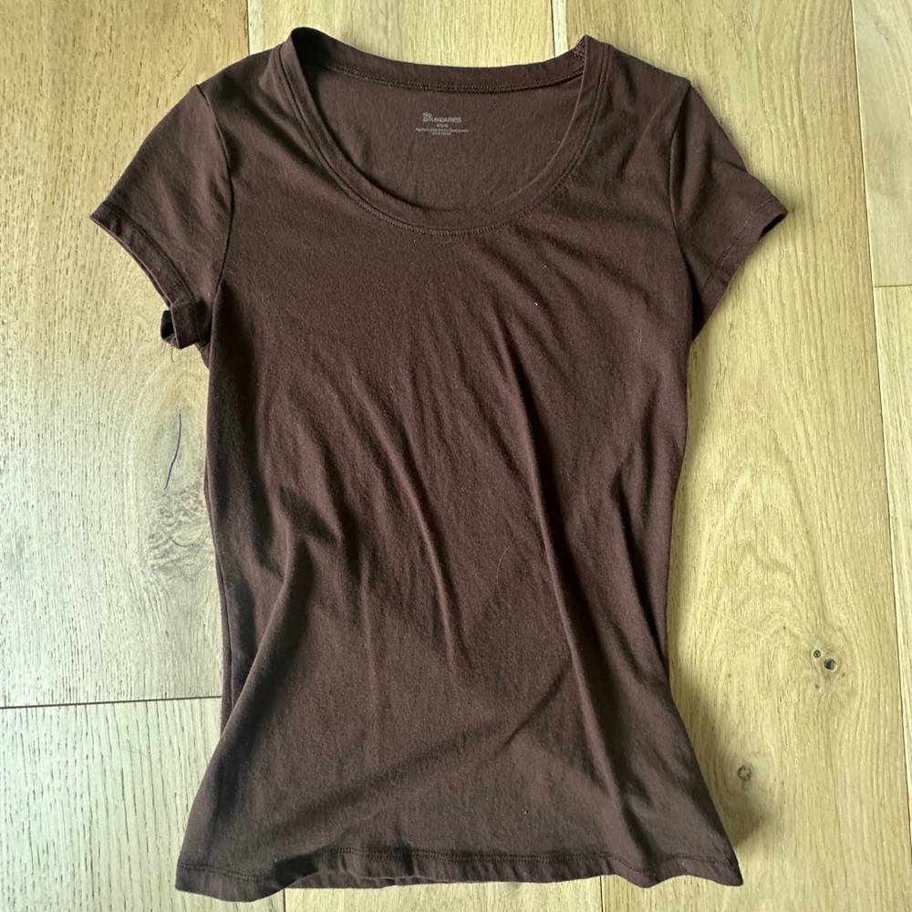 No Boundaries Women's Brown Short Sleeve Tee